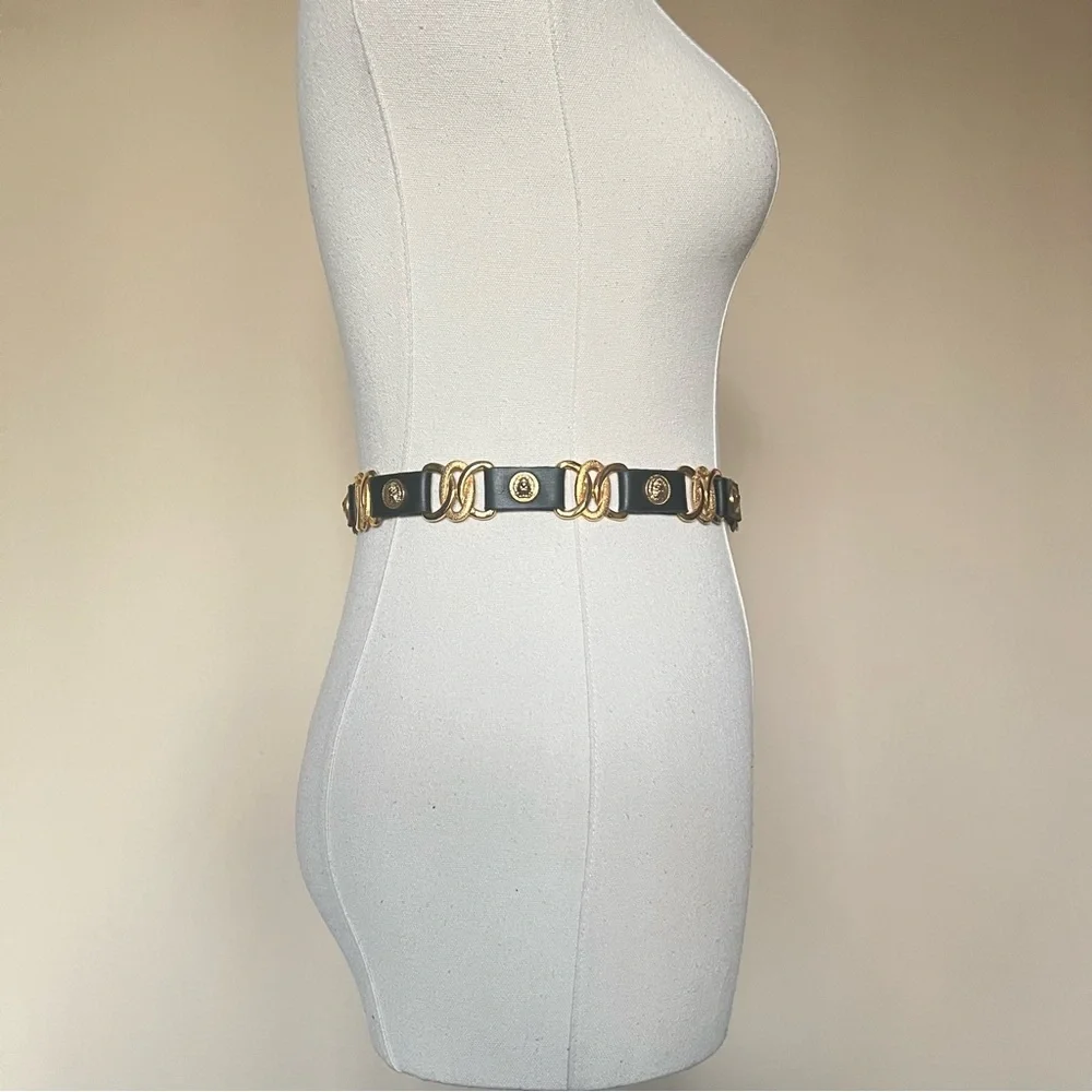 Vintage Black & Gold Medallion Chain Belt